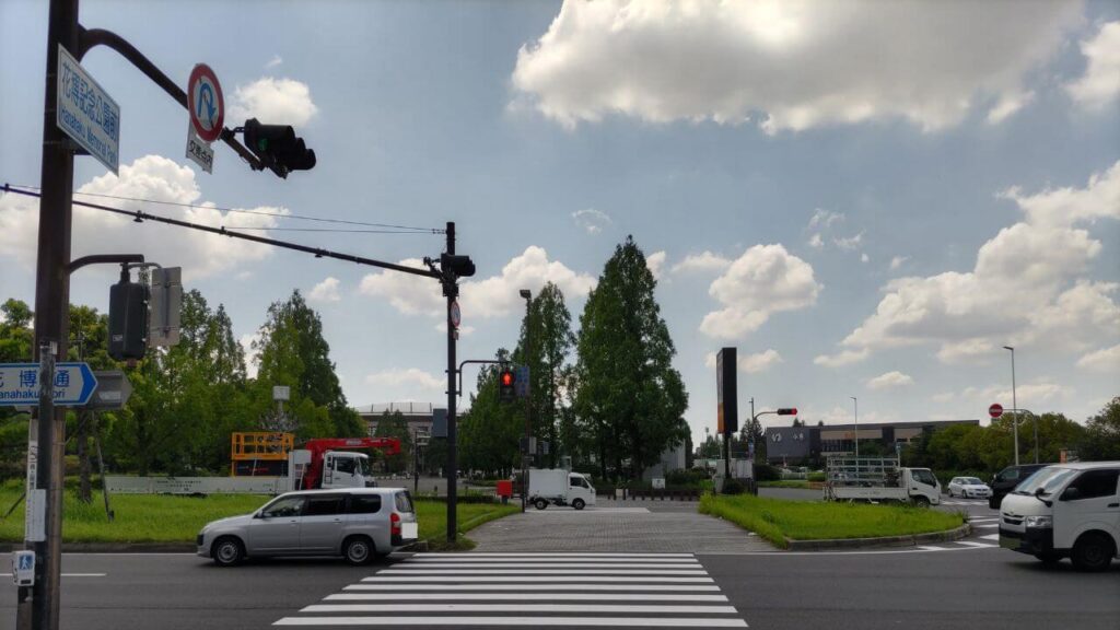 花博記念公園鶴見緑地向かい