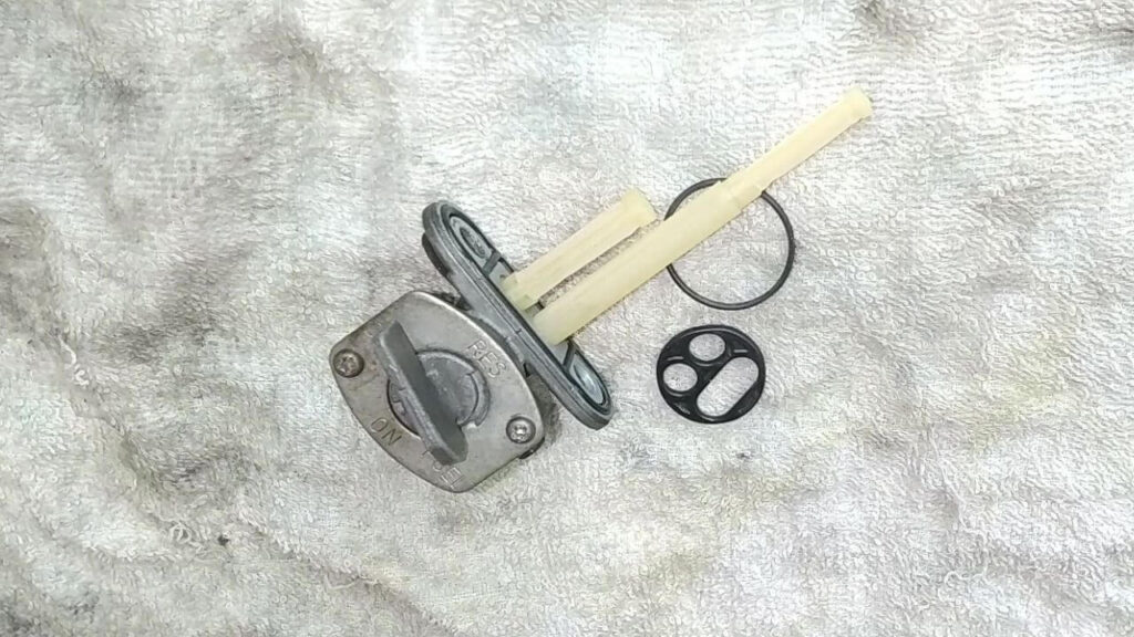 ドラッグスター400フューエルコック13