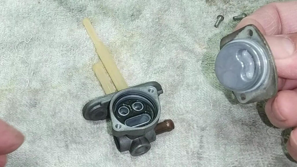 ドラッグスター400フューエルコック4