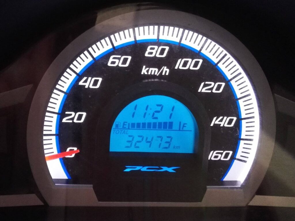 PCX150-KF18メーター