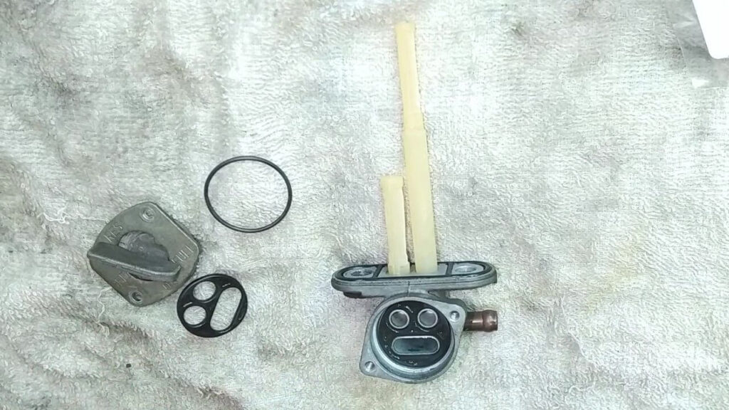 ドラッグスター400フューエルコック8