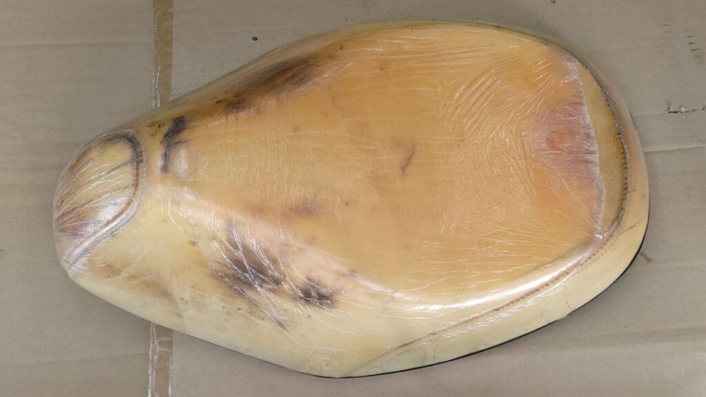 レッツ4シートカバー取り外し5